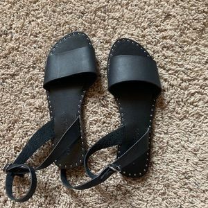 Black Sandals/Flats